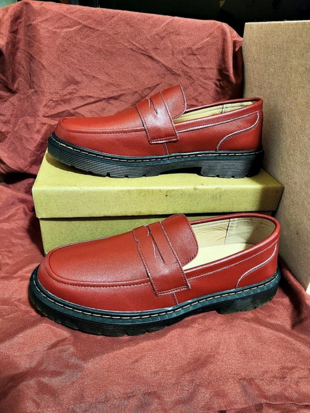 CLAKBLRG Penny loafer Red Platform Penny Loafers US 10.5 Like New